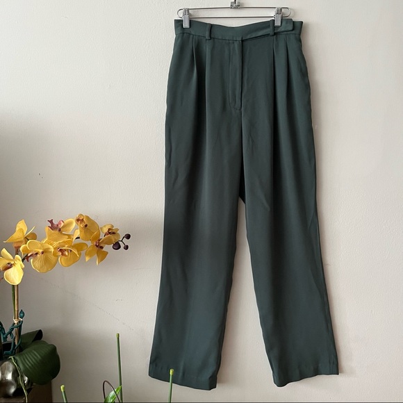 Green straight leg pant - Picture 2 of 8